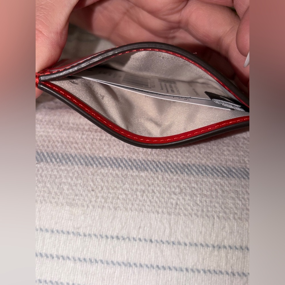 Kate Spade Wallet - Picture 4 of 6